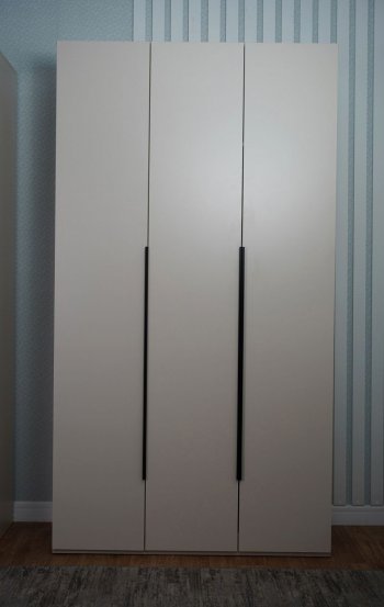 Шкаф 1200 мм Пальма, Сатин (ДСВ) в Красноуральске - krasnouralsk.mebel-e96.ru